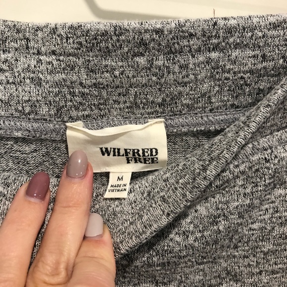 Grey Skirt - Picture 2 of 3